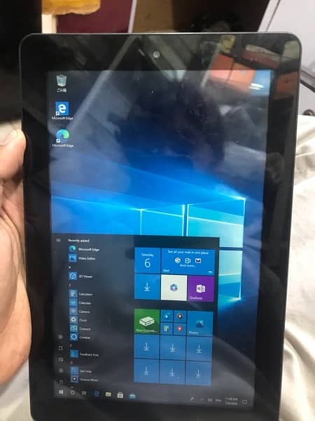 Intel Windows 10 Tablet 1