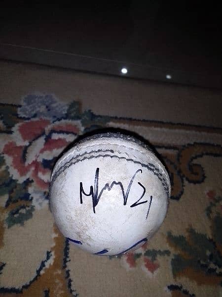 shadab Khan and Muhammad Nawaz signed ball 3