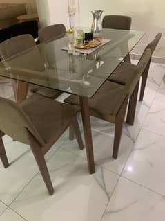 Dinning Table With 6 chairs