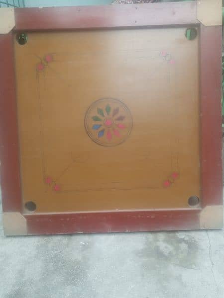 carrom borad 10 by 10 condition + carrom coins full set +carom powder 0