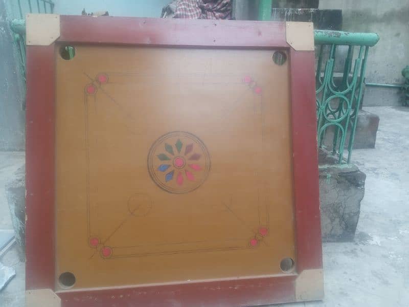 carrom borad 10 by 10 condition + carrom coins full set +carom powder 2