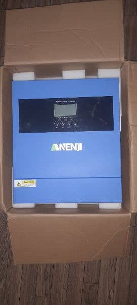 New box pack hybrid solar inverter 4kw 24Dc volt 0