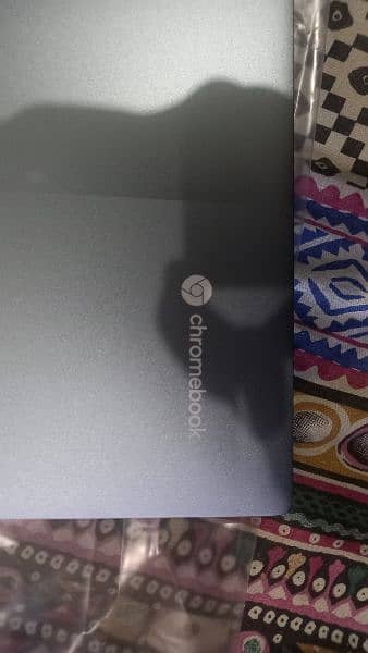 Lenovo Flex 5i Chromebook Plus 1