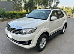 Toyota Fortuner 2013