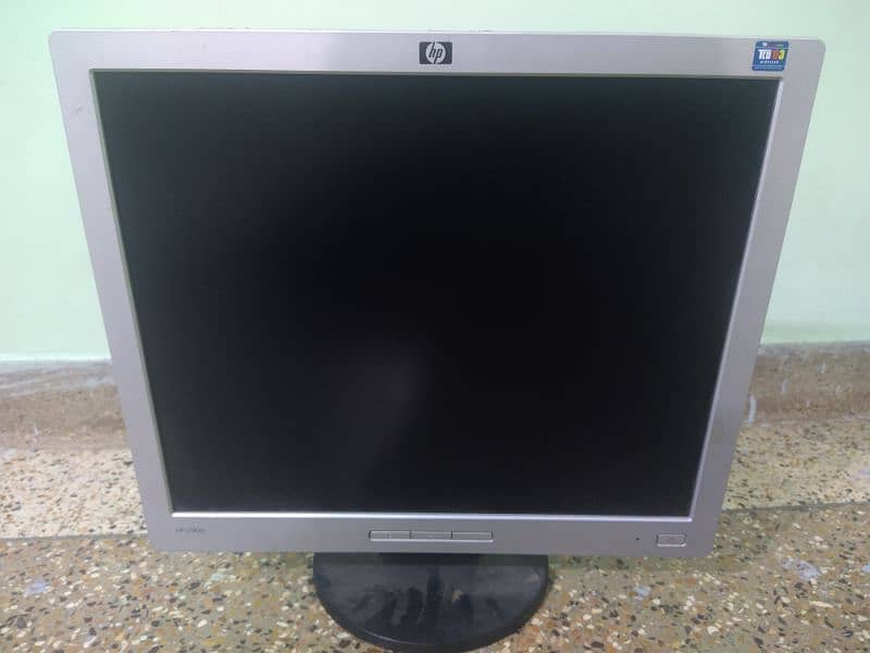 HP monitor 19 inches 2