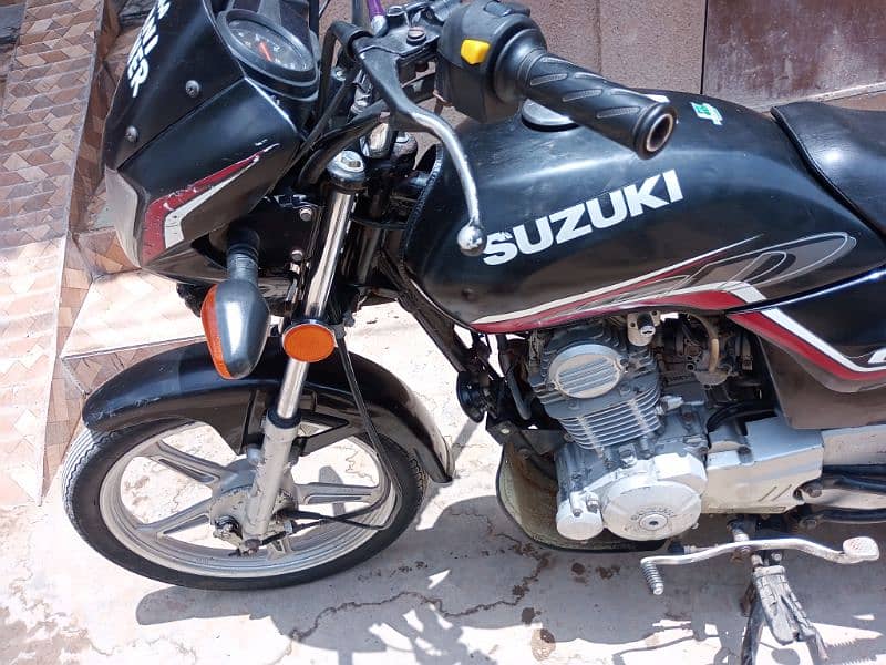 Suzuki GD 110S 3