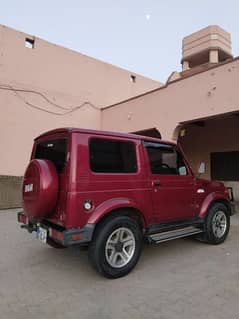 Suzuki Jimny Sierra 2013 0