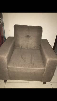 5 seater sofa set  and table urgent sale for money