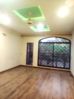 1 kanal beautiful house for rent near to canal on 65ft road