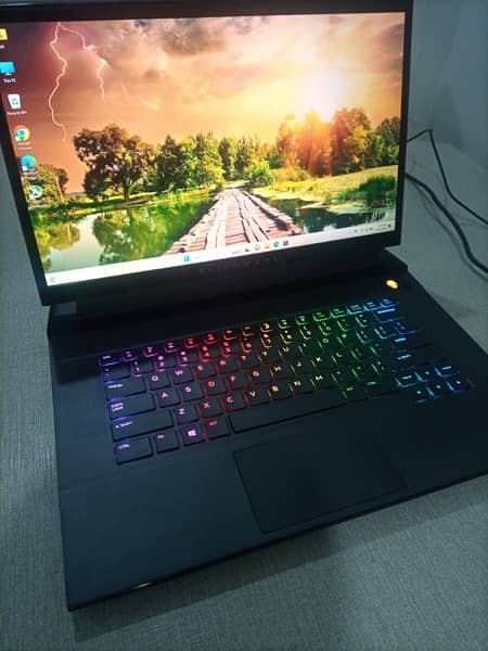 Alienware M15 core i7 Laptop 3