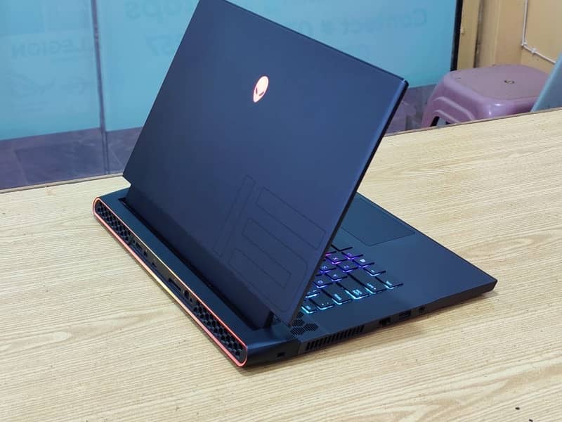 Alienware M15 core i7 Laptop 7