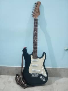 Fender Stratocaster (replica).  WhatsApp 0/3/0/1/9/2/0/9/1/9/0