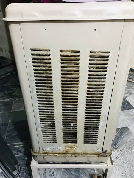 air cooler for sale hy good condition me hy chlny me bhtreen hy 0