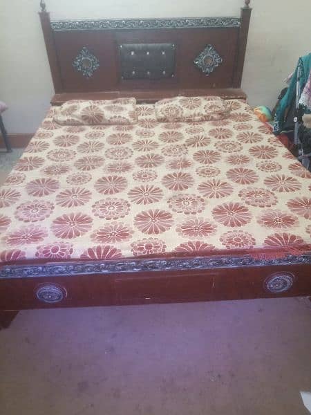 Double bed with strong plai with Unfoldable matress 0