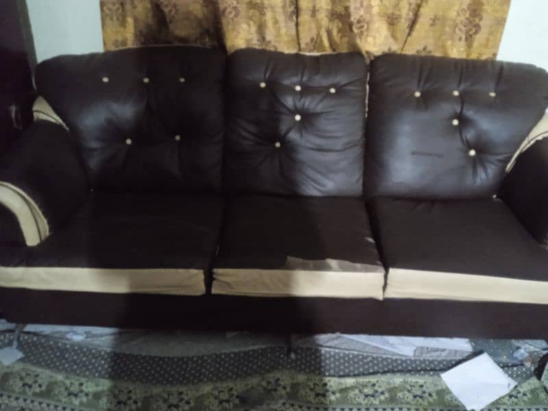 5 seater sofa for saLe 2