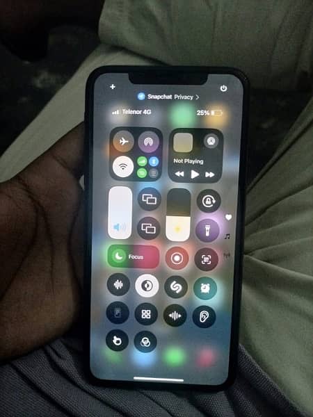 iphone 11 pro max 512Gb good condition 1