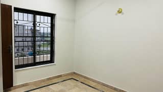 10 Marla Lower Portion For Rent In Central Park Housing Scheme Ferozepur Road