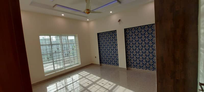 10 Marla Brand New 1.5 Storey House For Sale In Central Park Housing 12