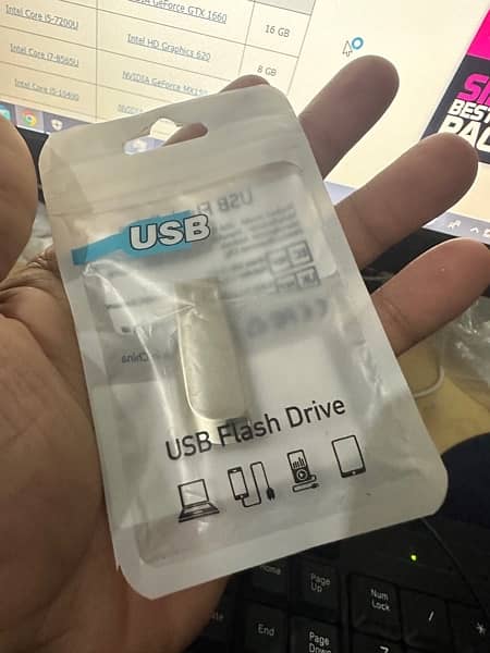 128 GB USB 0