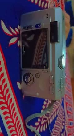 Digital Camera for sale (finepex)