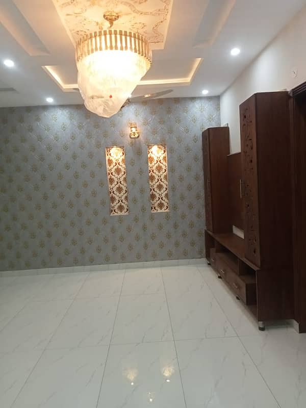 10 Marla House Available For Sale at the prime location of architect society lahore 11