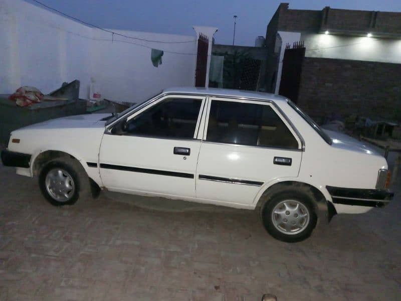 Nissan Sunny 1985 5