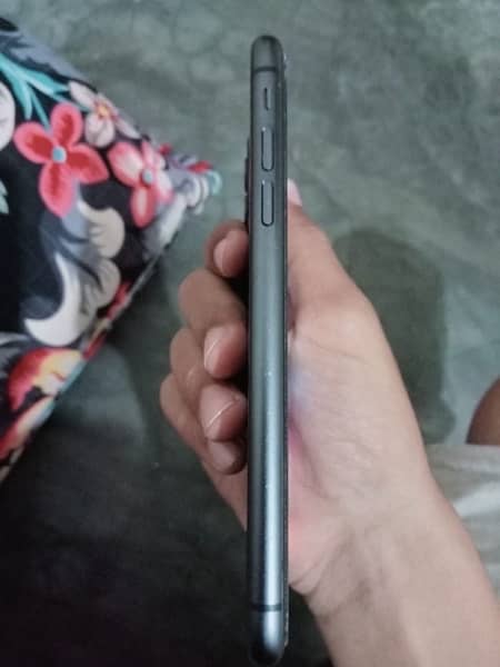 iPhone 11 non pta jv 64gb condition 10/9 3