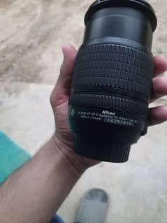 Nikon AF-S DX NIKKOR 18-105mm f/3.5-5.6G ED VR Digital Camera Lens