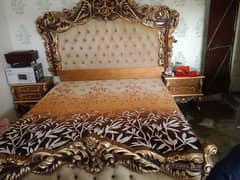 king size bed only 6 munths lock like new