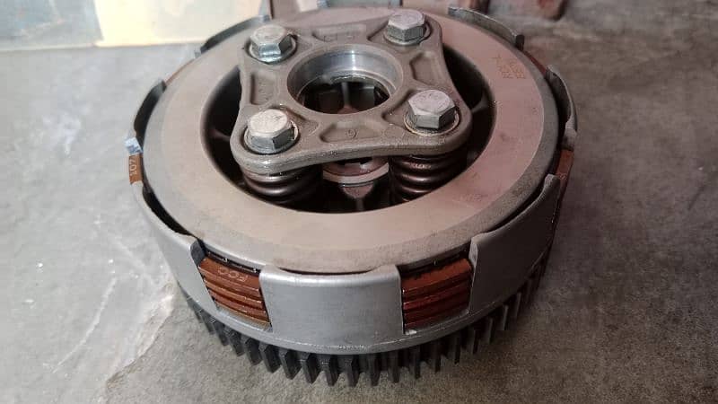 Honda prider clutch box complete03143068696 2