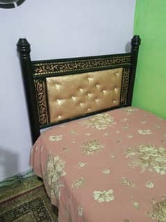 Beautiful & Strong cushion bed