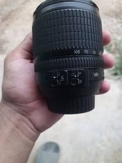 Nikon AF-S DX NIKKON 18-105mm