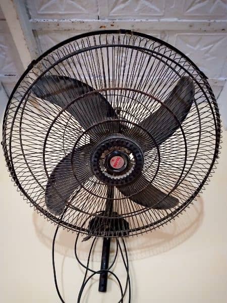 Royal fan h gud condition h 1