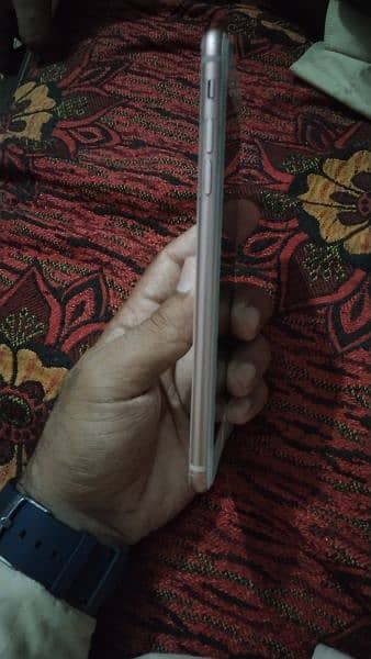 i phone 8 plus 64gb condition 10/10 with good battery timing 1