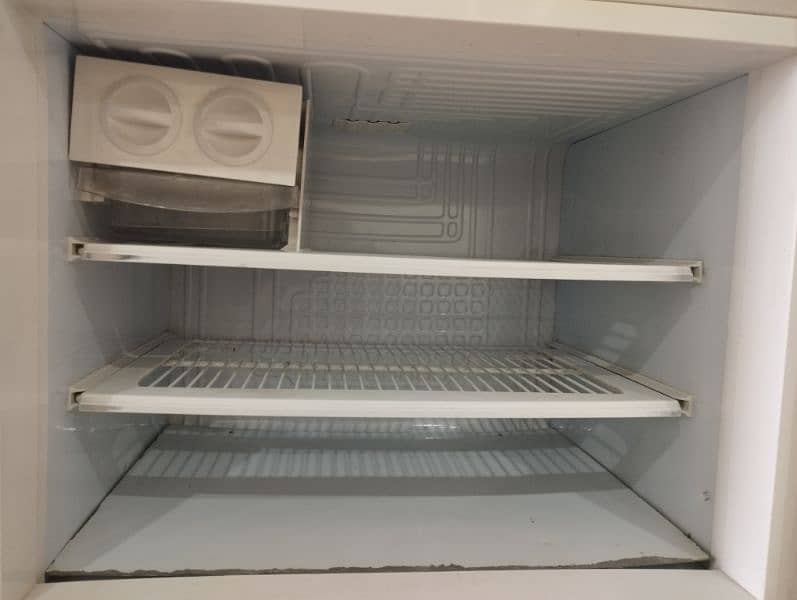 PEL refrigerator 16 cubic feet 0