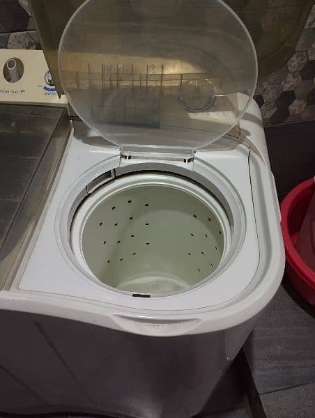 Haier washing machine with Dryer 10