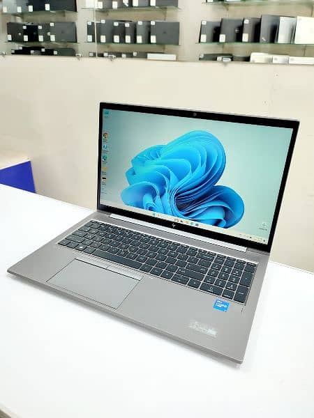 HP ZBook Firefly 15 inch G8 1