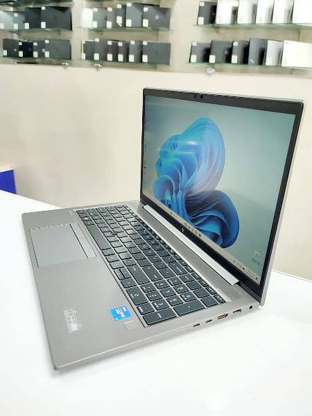 HP ZBook Firefly 15 inch G8 2