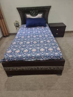 single bed set in good condition