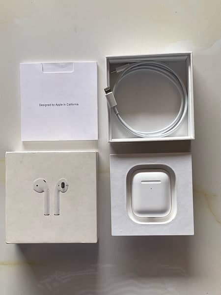 Apple Airpods 2nd generation one side working properly 2