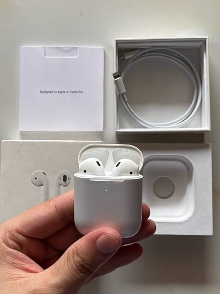 Apple Airpods 2nd generation one side working properly 0