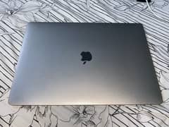 macbook pro 2017 Display 15.4