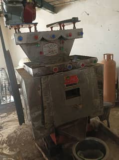 Shugar cane machine available in Good Condition