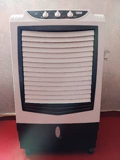 i Zone Room Cooler Model 9000