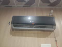 1.5 ton gree ac ok condition