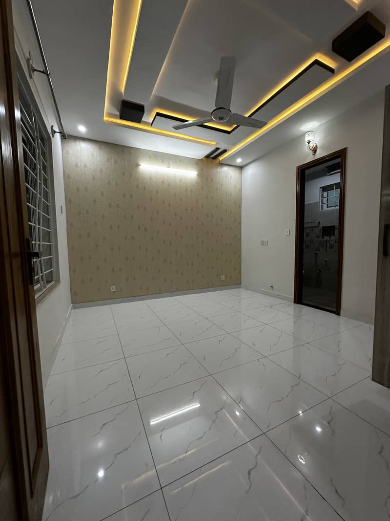 8 MARLA HOUSE FOR SALE IN BLOCK A FAISAL TOWN 8