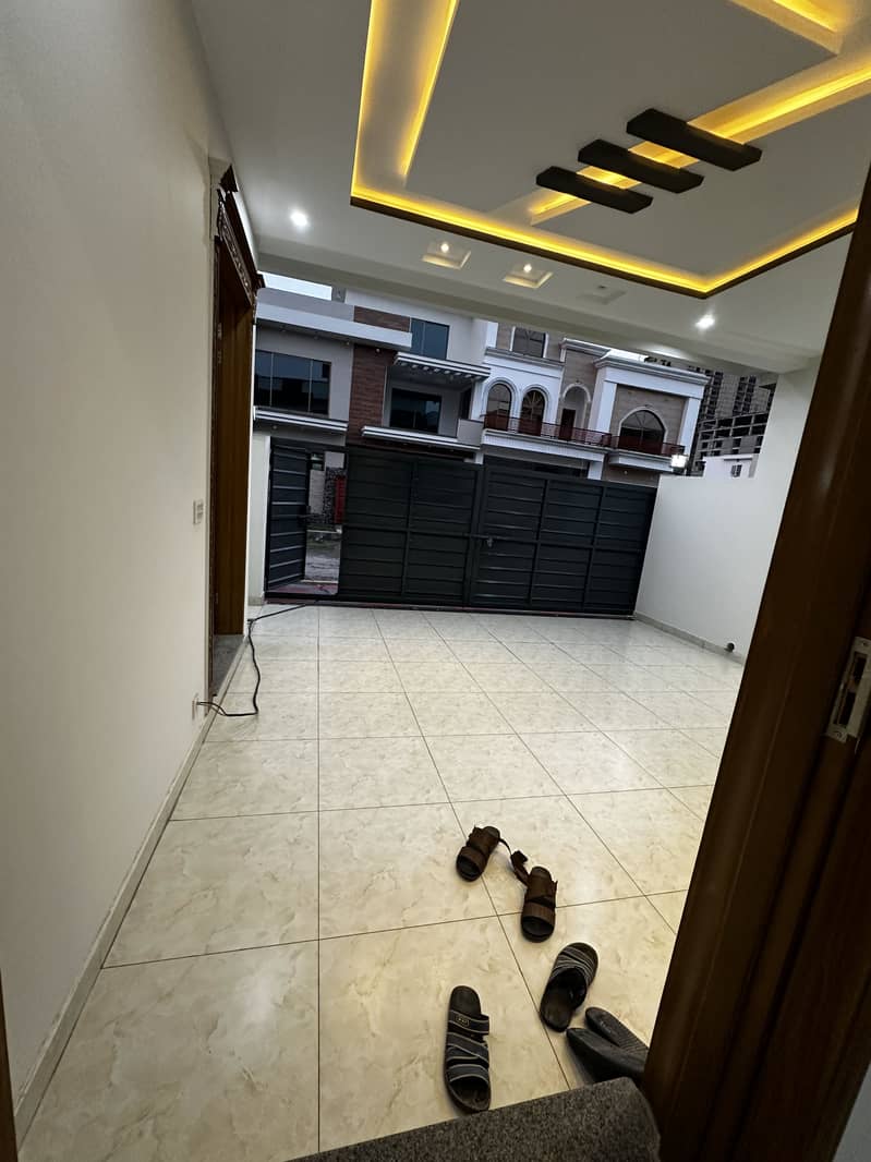 8 MARLA HOUSE FOR SALE IN BLOCK A FAISAL TOWN 11