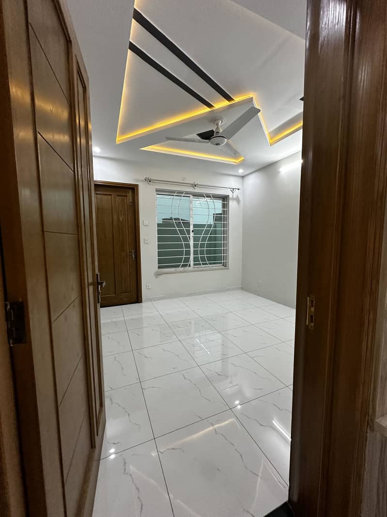 8 MARLA HOUSE FOR SALE IN BLOCK A FAISAL TOWN 30