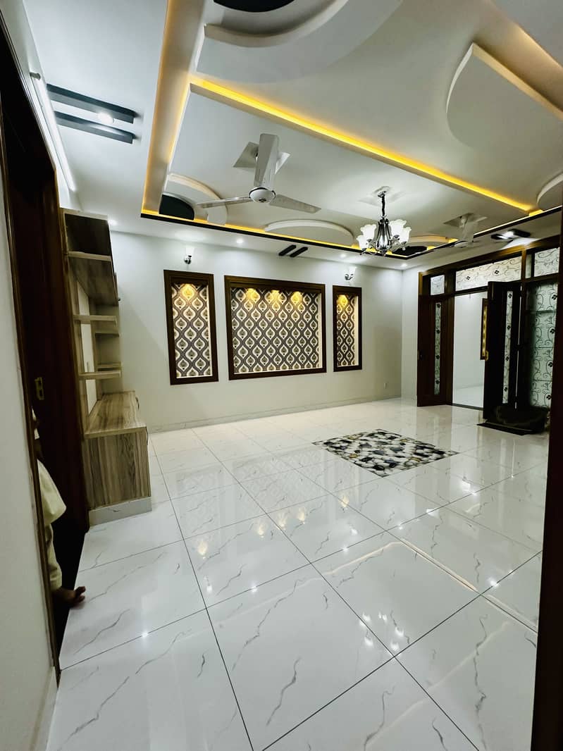 8 MARLA HOUSE FOR SALE IN BLOCK A FAISAL TOWN 43