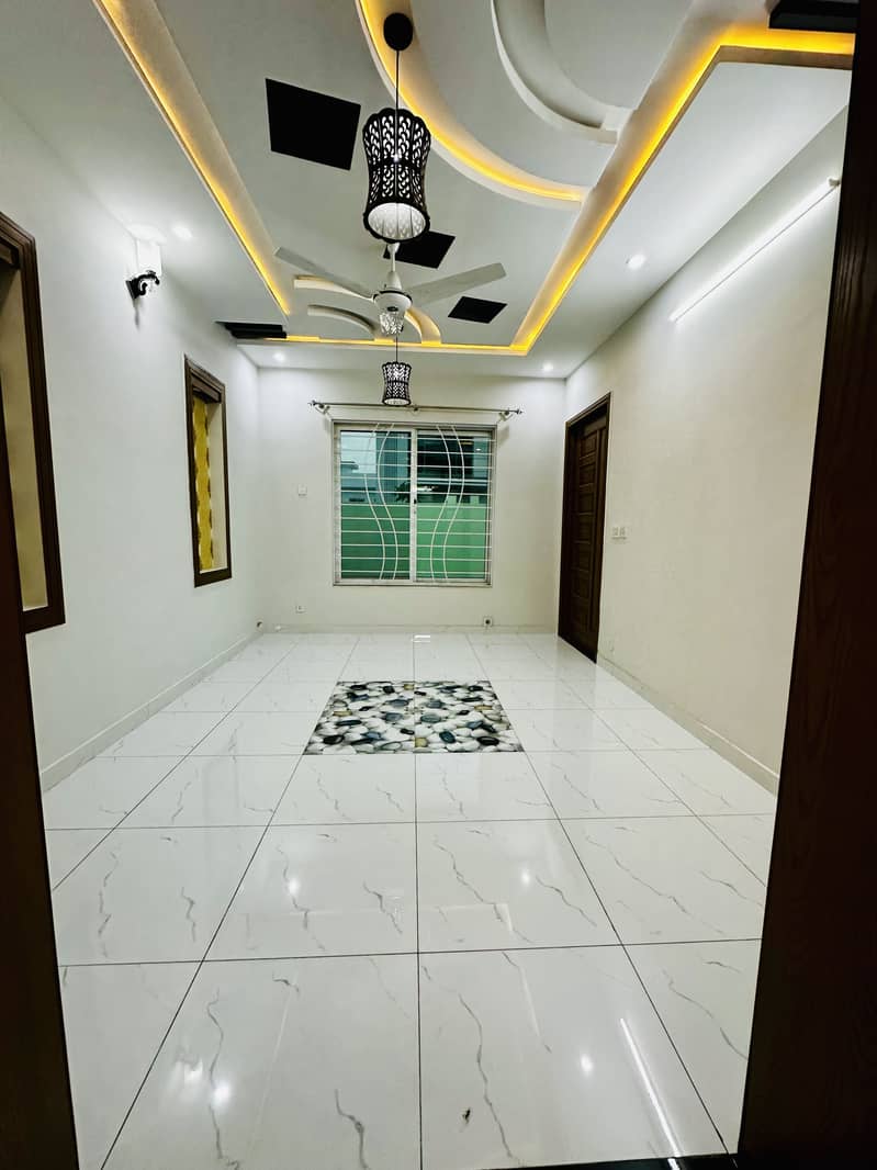 8 MARLA HOUSE FOR SALE IN BLOCK A FAISAL TOWN 48